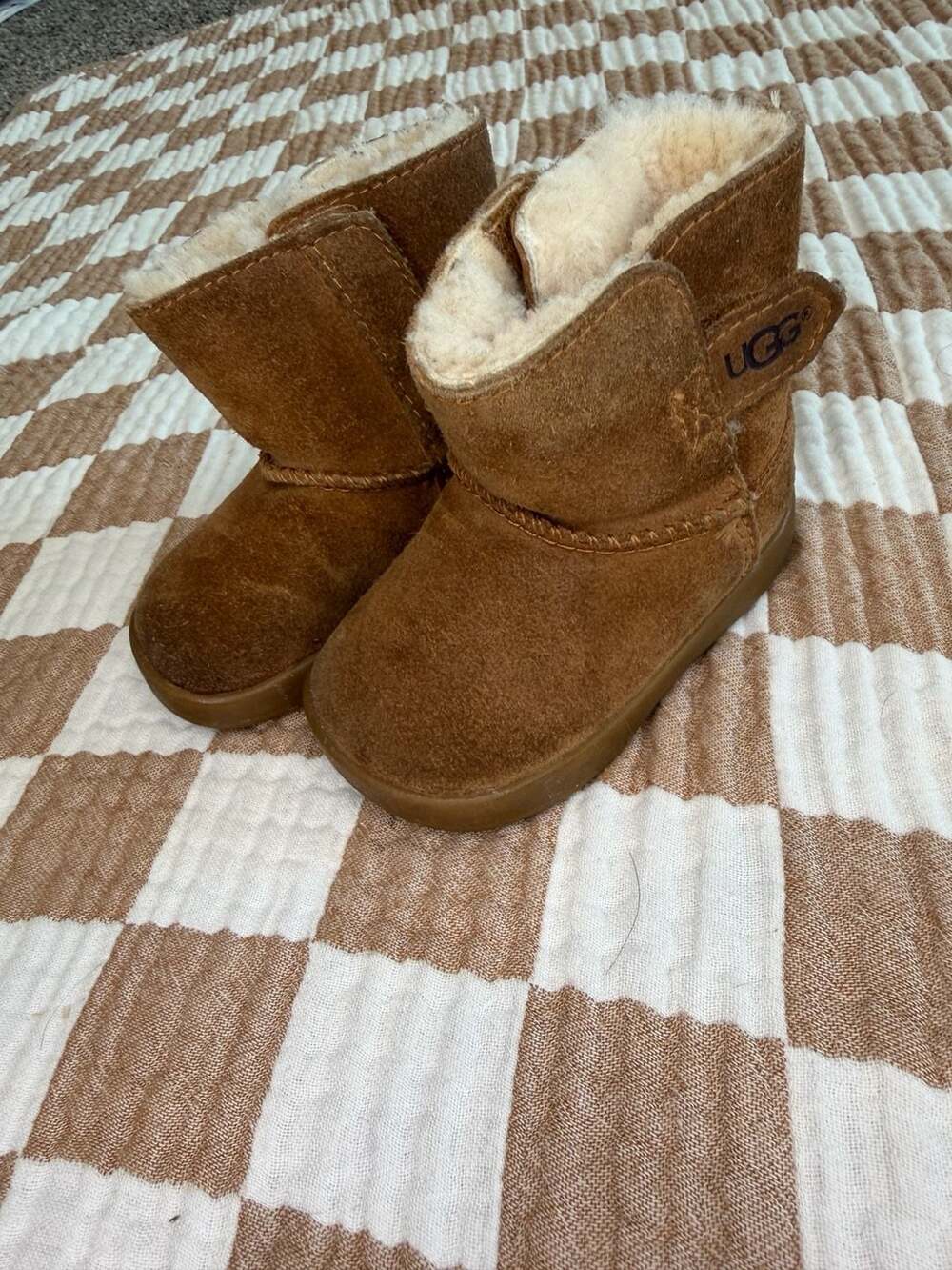 Ugg Toddler Boots Size 2/3 Brown Suede Infant